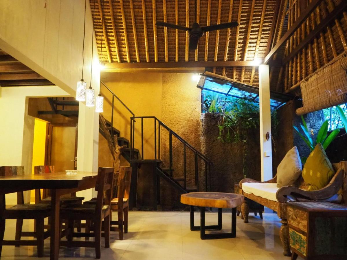De Dalam Villa Ubud ภายนอก รูปภาพ