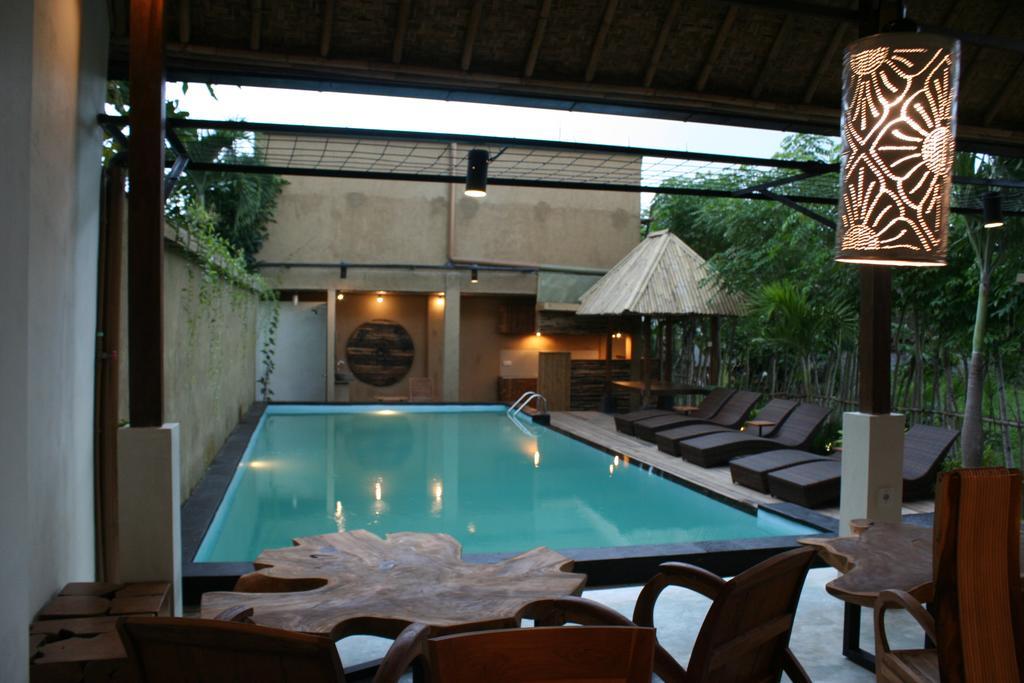 De Dalam Villa Ubud ภายนอก รูปภาพ
